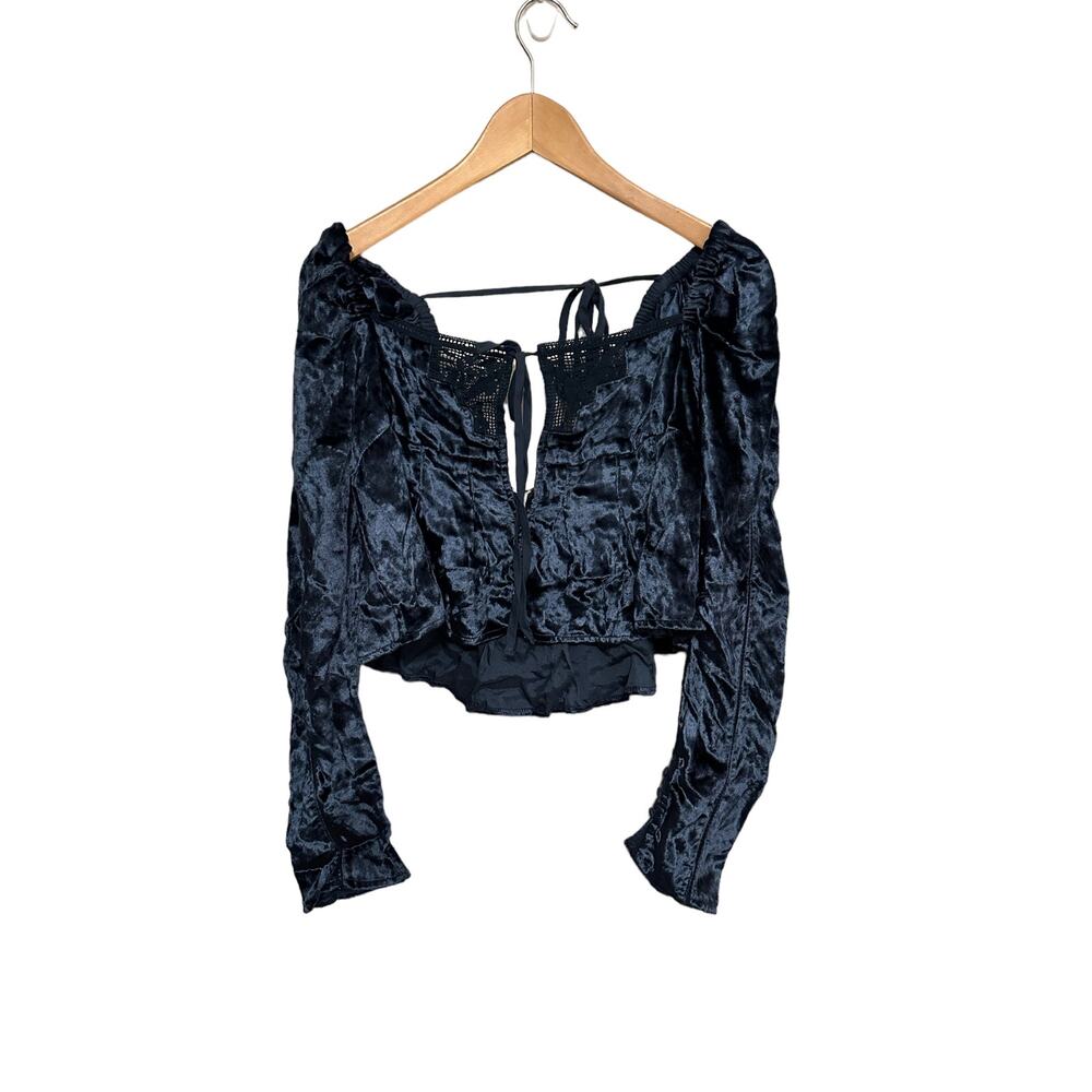 NEW Free People Bali Heirloom Rose Crushed Velvet Long Sleeve Crop Blue Top XS - Picture 4 of 6